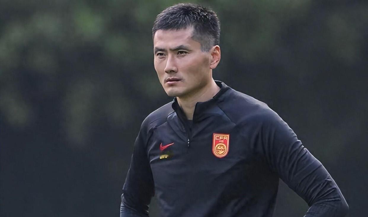 必须选好球员，一是体能要强，跑的动，跑的快；
二是不怕死，肯吃苦，有拼劲；
三是