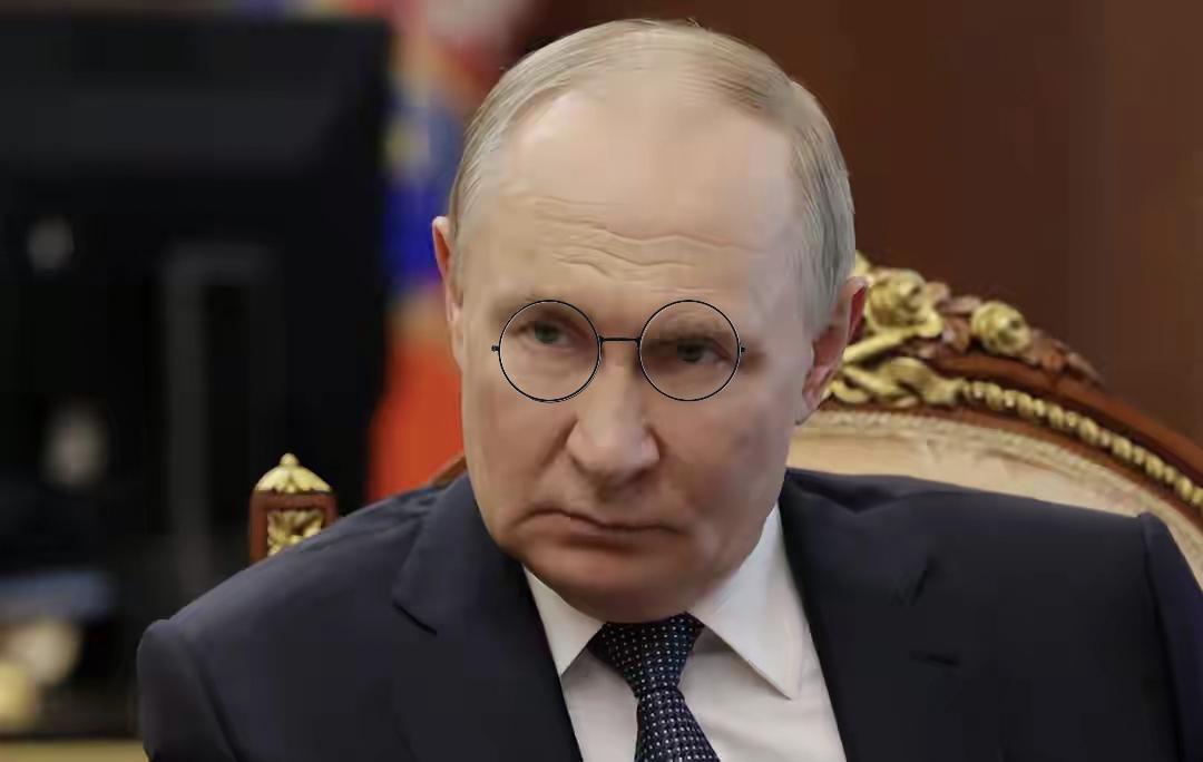 普京签了新命令，18-65岁外籍男性想在俄办长期居留，得签至少一年服役合同。为啥