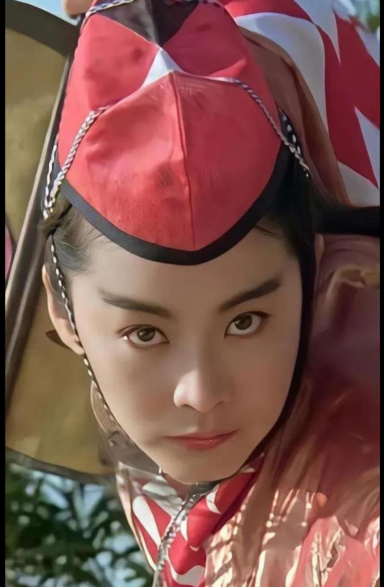 你觉得林青霞演的东方不败经典吗?天下风云出我辈，一入江湖岁月催