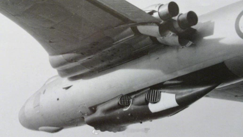 烽火问鼎计划每天认识一件兵器 英国维克斯“勇士”轰炸机的首架量产机被改装成实验机