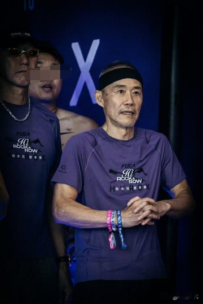 王石上海参加HYROX健身跑，尽显硬核运动家及逆龄男神多重气质！

5月17日，