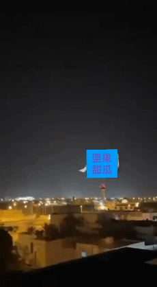 伊朗不断打击巴林有原因的，视频显示美国陆军一门M140 HIMARS自行火箭炮从
