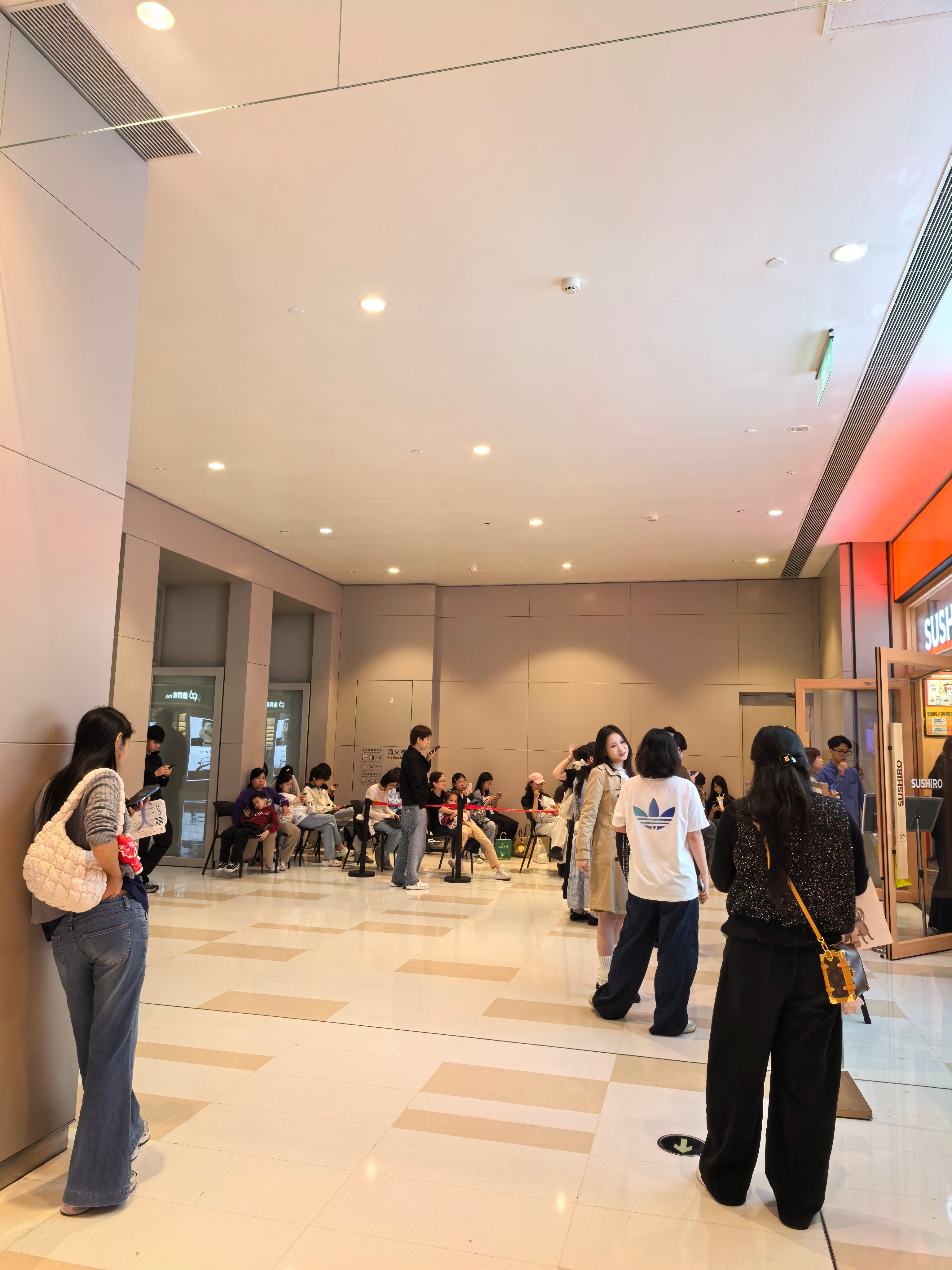 寿司郎 SIM卡 这也太夸张了吧！为了防止黄牛，寿司郎就餐需要出示SIM卡尾号了