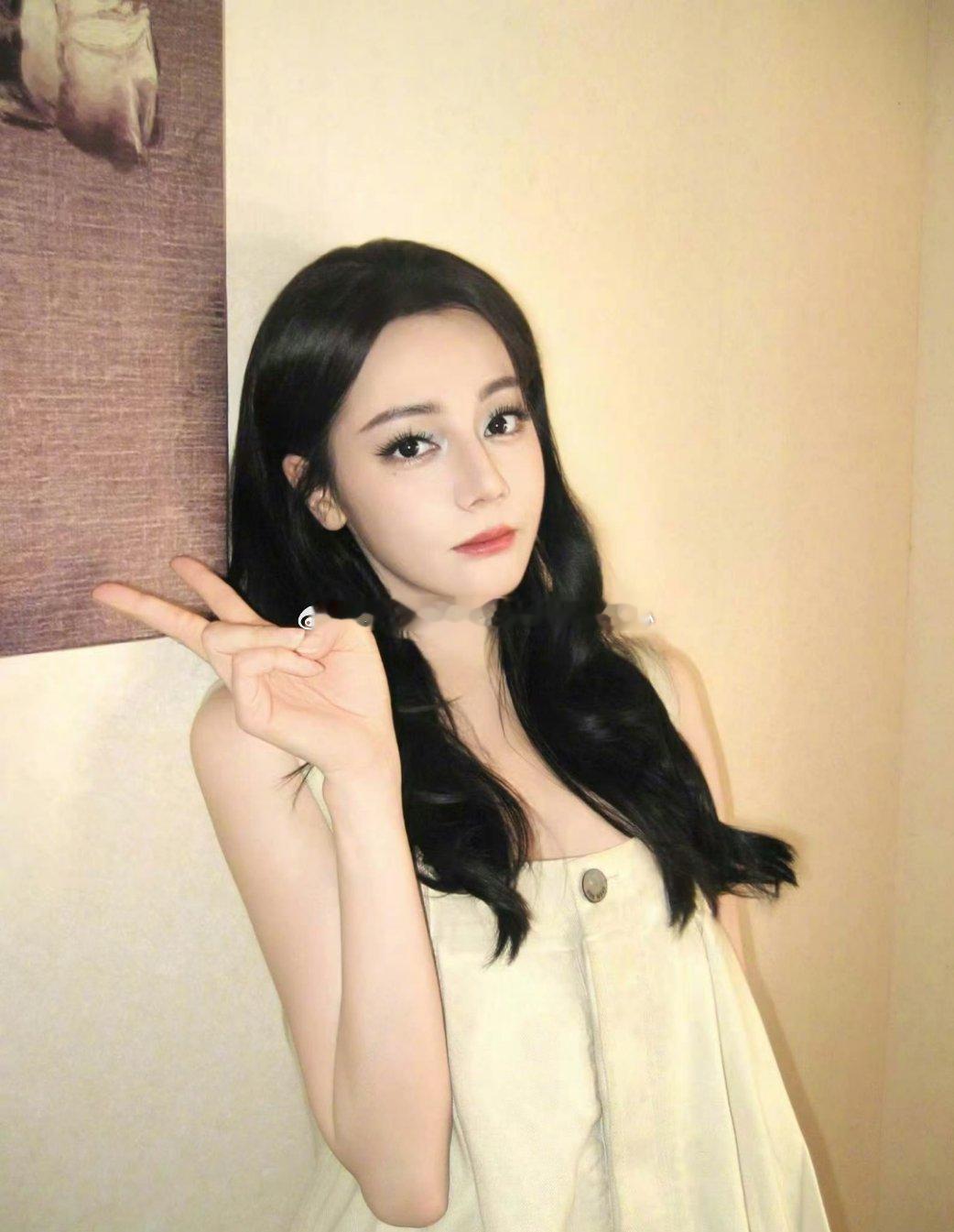 迪丽热巴现在最大的困境迪丽热巴迪丽热巴现在最大的困境！一沫真挚的情话