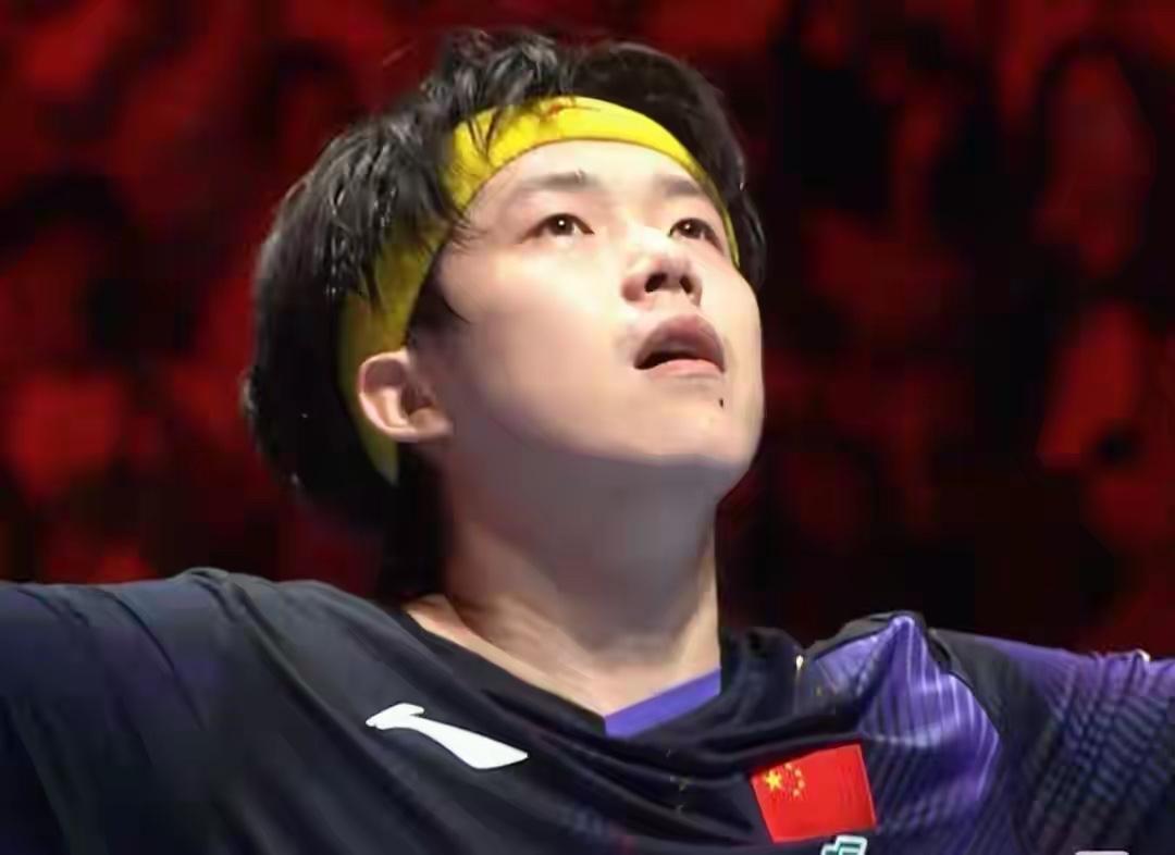 不要给王楚钦施压了！国乒选手王楚钦4：2战胜法国小将费利克斯.勒布伦晋级八强后，