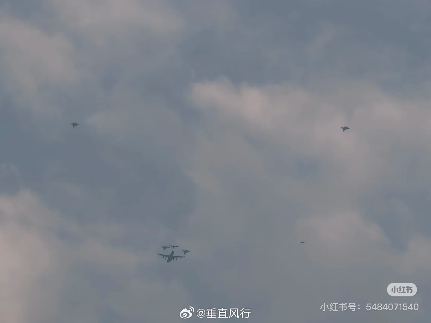 苦练空中加油航空[超话]武器装备[超话] ​​​