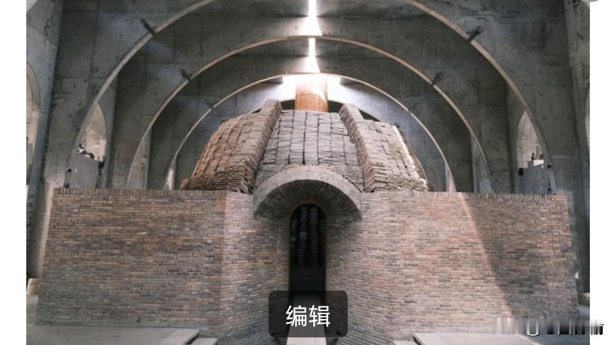 沉睡四百年的襄庄王墓，背倚天然龙椅山势，暗藏明代石球机关墓门与金箔空穴。这里曾立