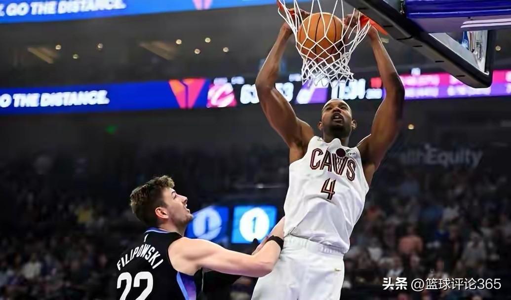 爵士教练赛后拥抱哈登，骑士主帅说：哈登是战术大师，他对莫布里的统治力功不可没。