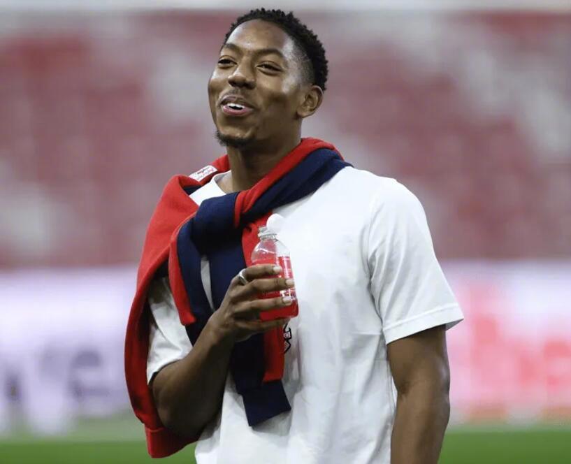 据英格兰媒体天空体育记者罗伯-多塞特与达梅什·谢斯联合报道，多家英超俱乐部正密切