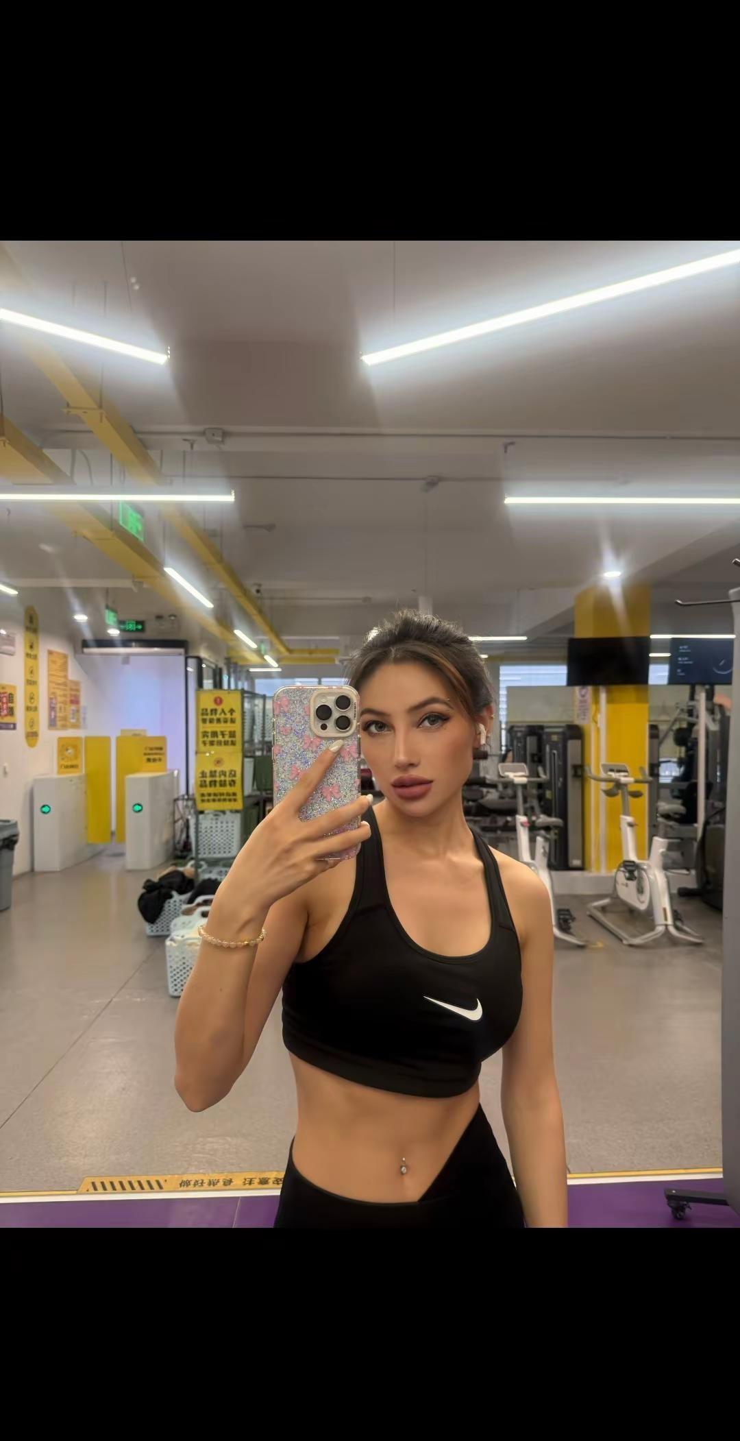 希望你选男人和选朋友圈一样谨慎。健身女 健身 氮泵女孩 增肌小姐姐