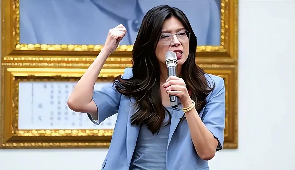 妙！郑丽文这手棋走绝了！
 
王金平出山负责农渔产品销陆，前立院院长，蓝绿人脉通