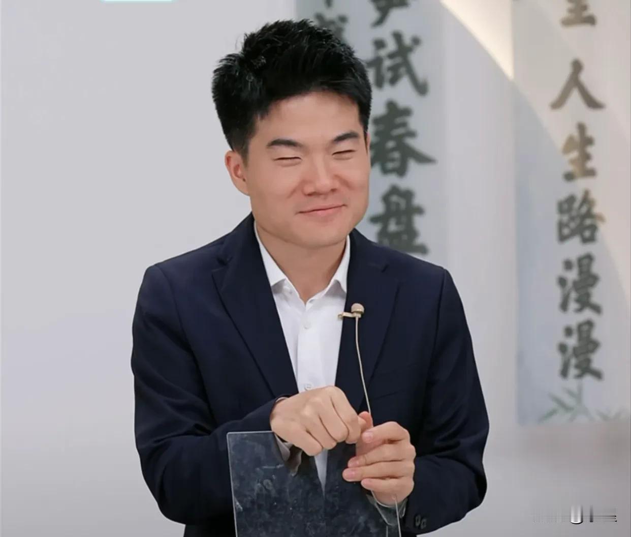 重庆文旅手脚真快啊
又给董宇辉送秋波[偷笑]
12月份橙子上市，与辉同行又要去重