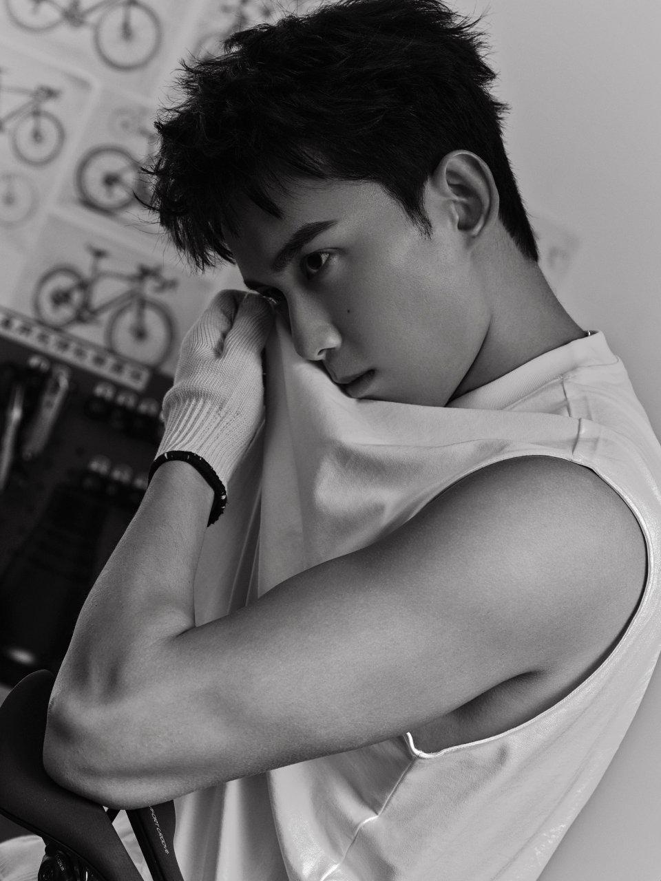 吴师傅还修什么车呀。😍😍😍😍😍😍😍😍