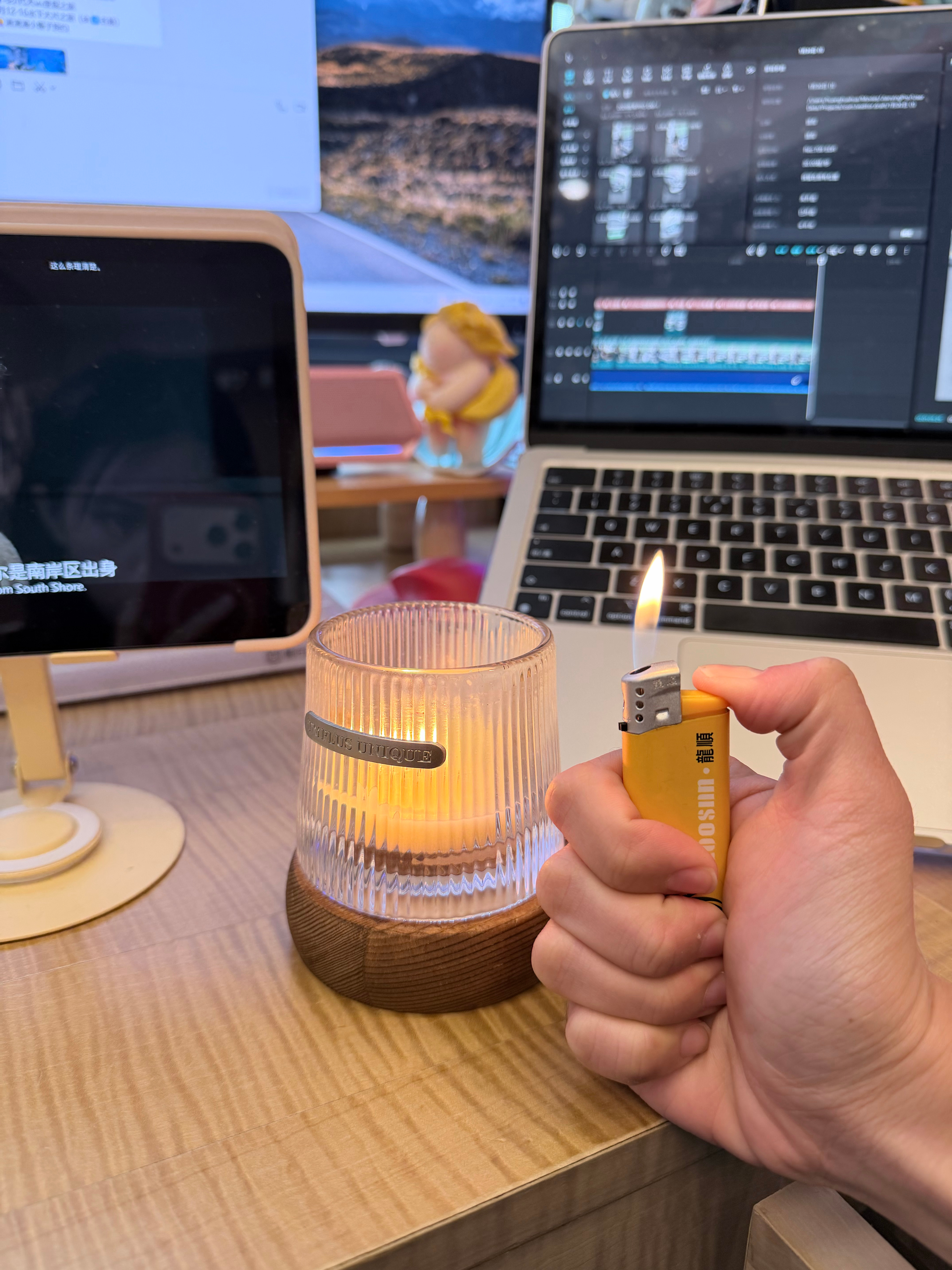 请问下大家，有一种火机是那种像火箭喷射一样的，那种搜什么关键字可以买 