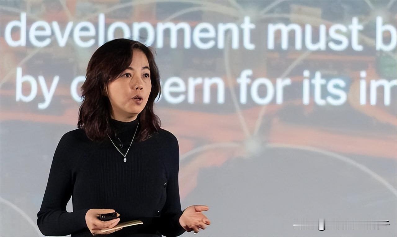 美国华裔美女科学家李飞飞，带领自己的团队，只用了26分钟时间，50美元的成本，训
