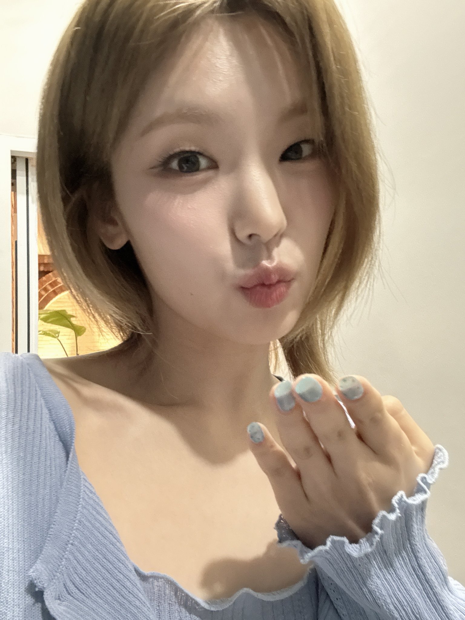 😚😚 