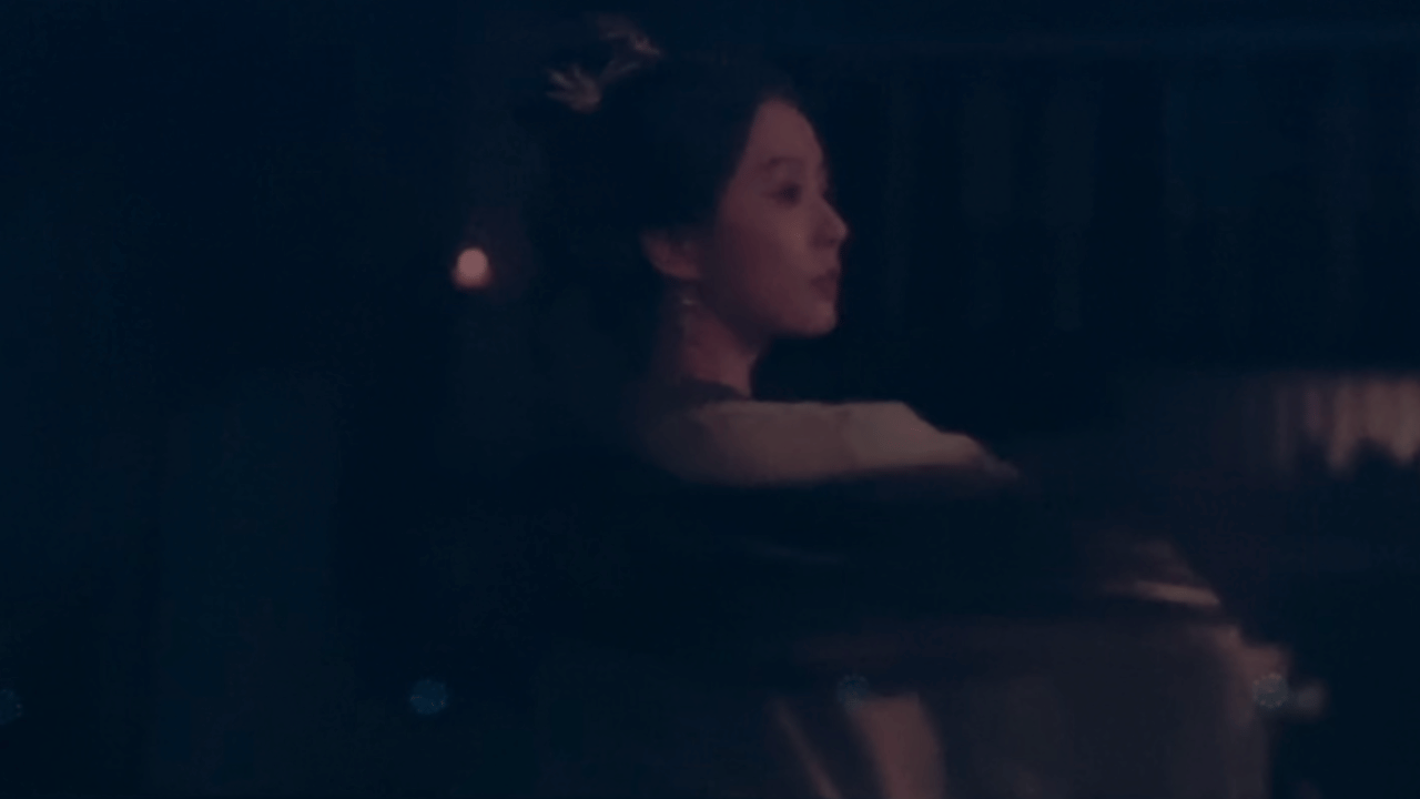 淮竹是第一个有代表性独特性法器的，有点意思 ​​​