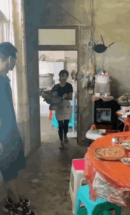 “家有贤妻”在这一刻具象化了！