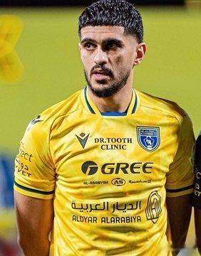 C罗和利雅得 沙特八台记者阿耶德·萨阿迪：利雅得胜利向布赖代合作发出请求购买瓦利