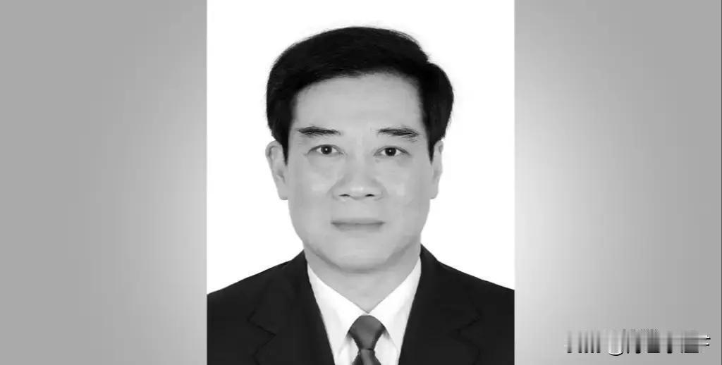 我在此想说，无论职位高低，人生来便是平等的。只要在不同岗位上为国家、为人民拼搏过