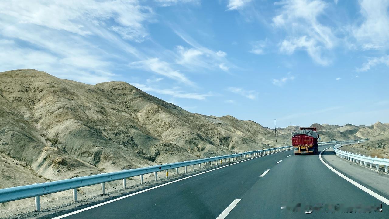 第4次纵切天山，未能等到胜利隧道开通20分钟穿越天山的通畅，但干沟大峡谷的穿越才