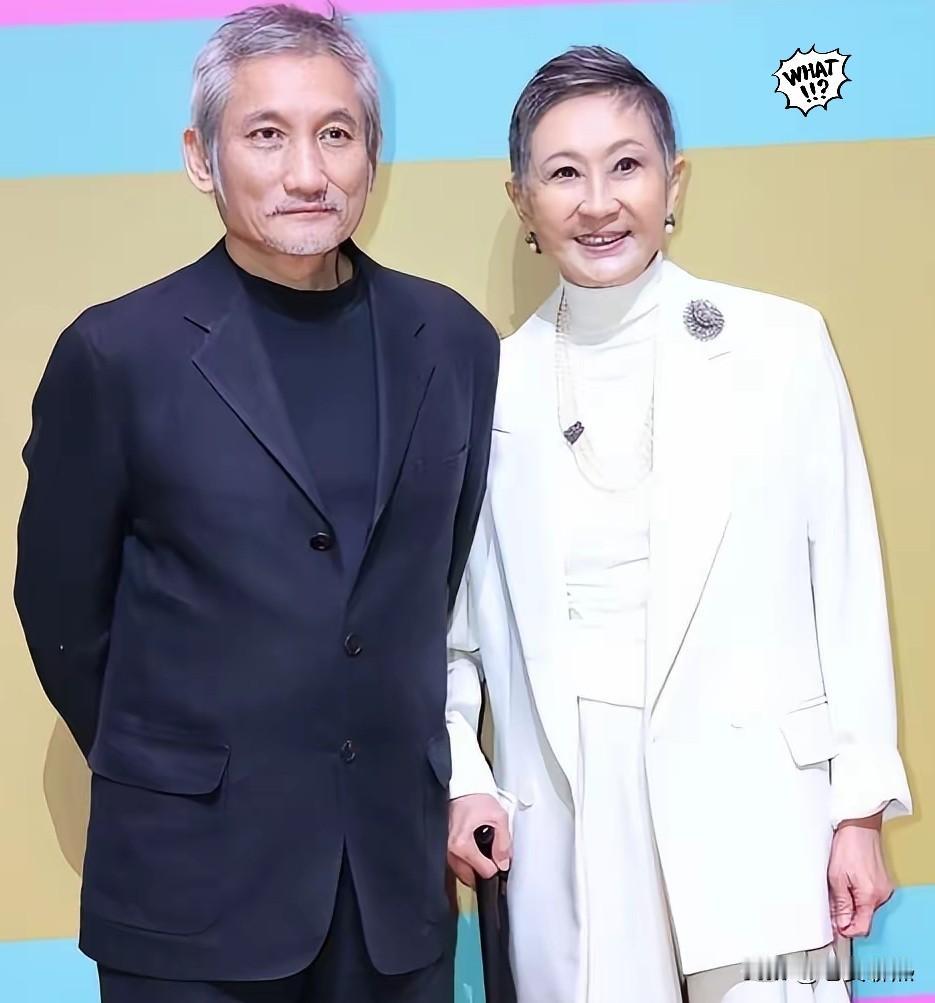林青霞曾在书中写到：“2006年7月的某一天，我们在徐克家聊天，徐克很自在地抱着