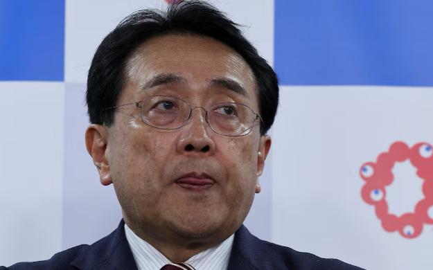 不搭理，日本连续抗议。6月30日，日本彻底坐不住了，包括日本经济产业部长赤泽亮正