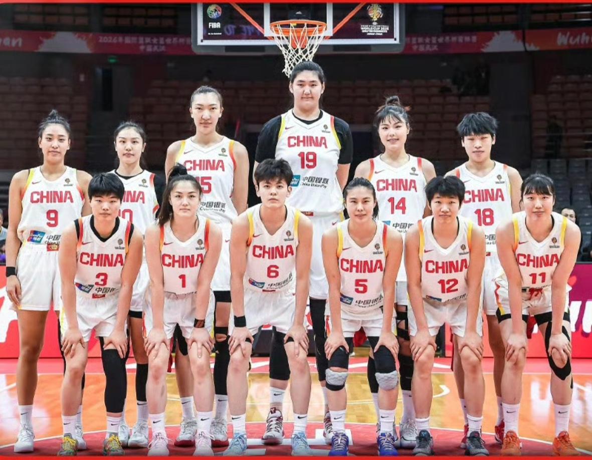 中国女篮今夜打败巴西之后，以四胜一负的战绩结束世界杯预选赛。接下来，部分国手将去