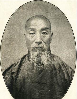 “红色武林”精彩内容目录（四）
        武林传奇：一身绝技的奇人太厉害，