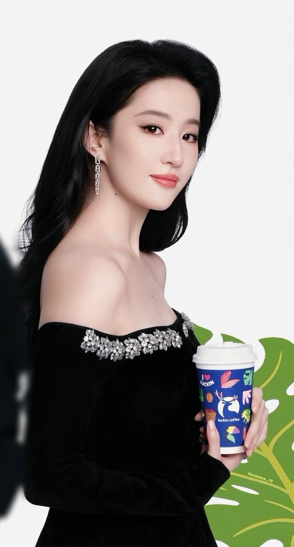 今天你瑞了吗刘亦菲刘亦菲瑞幸咖啡全球品牌代言人