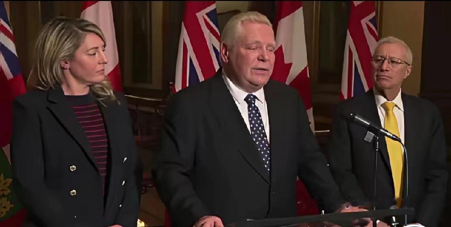 加拿大安大略省省长道格·福特的变脸速度，比多伦多的天气还快。他先是跳出来呼吁民众