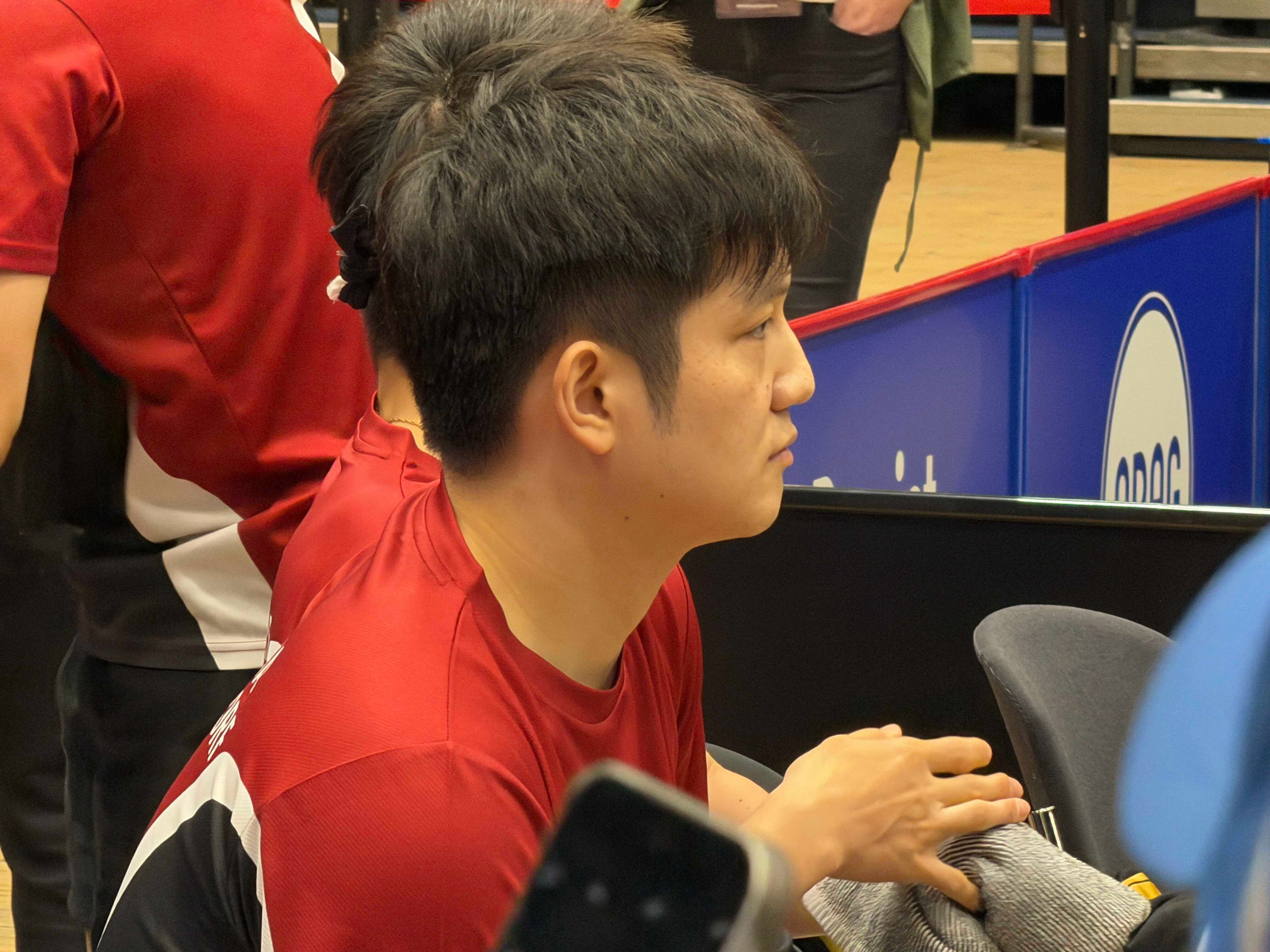 开练我宝宝换鞋子了©️RheaRuirui（见过咚咚20次版）🏓樊振东德甲樊振