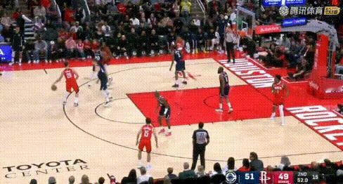 别较劲！干拔的杜兰特依旧无敌。
上半场7中1仅3分堪称生涯最差，太执着于持球强突