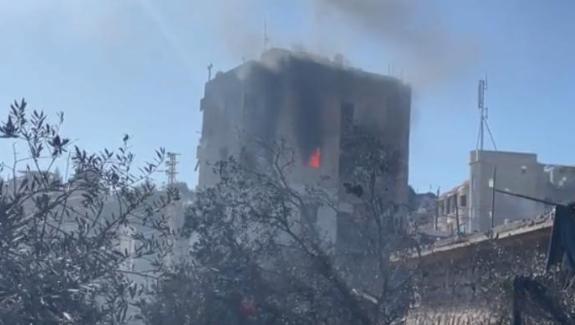 炸俄建筑、逼美低头、压伊朗停火！3月9日发生了改变世界的三小时。
 
3月9日，