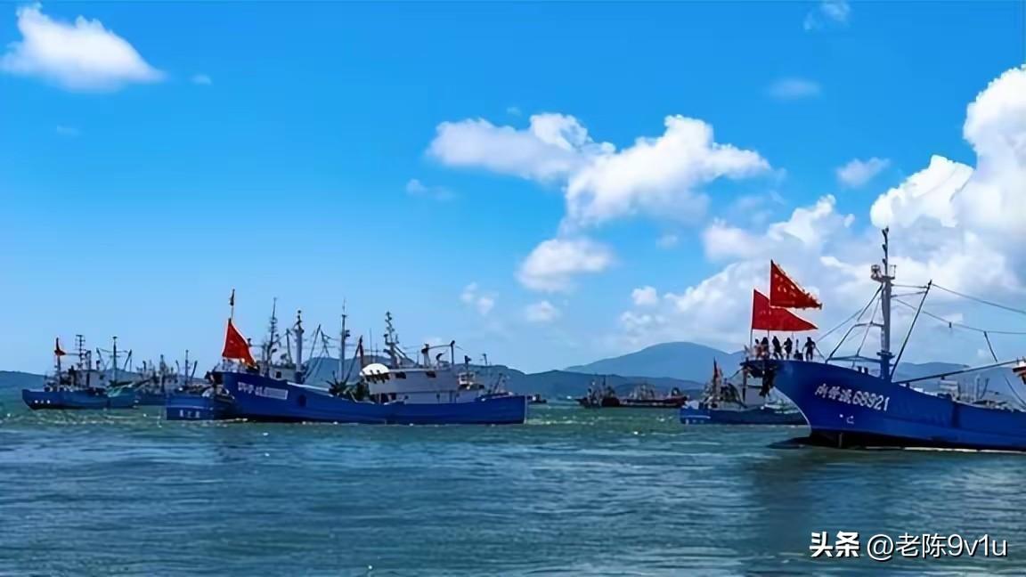 241艘船封海!中国不发一弹
控南海 美智库绝望
2025年中国日均241艘大型