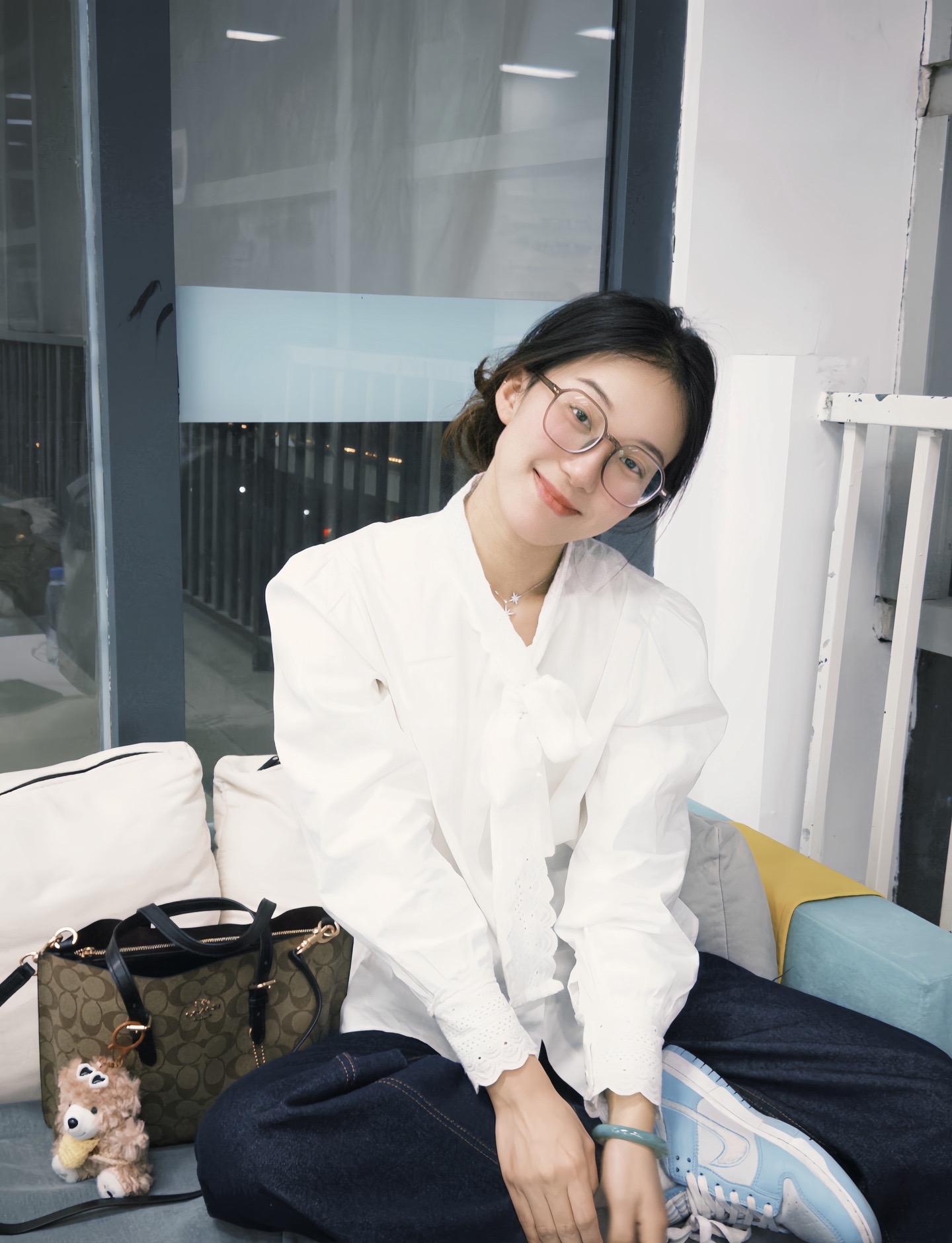 时间在不断筛选身边的人 能够一直陪着你的就是最好的