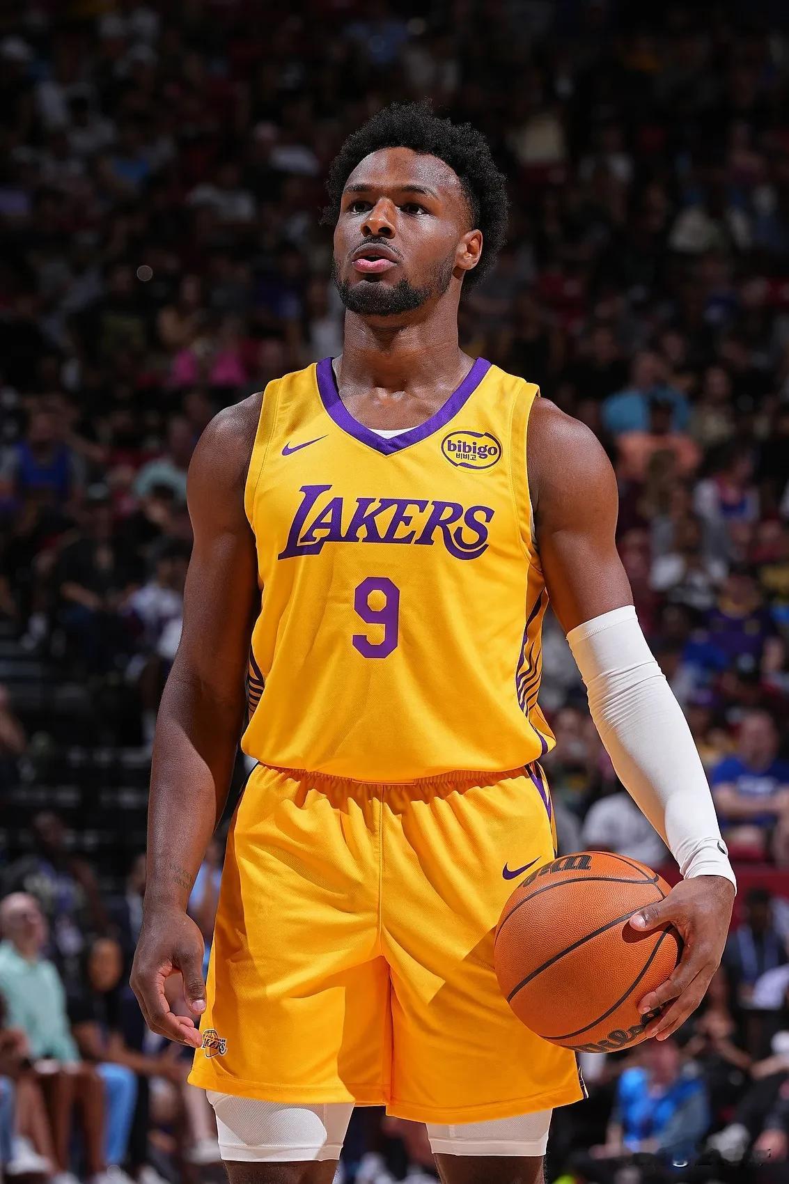 布朗尼:我能进入NBA，跟我爸是詹姆斯一点关系都没有！

湖人队的夏季联赛已经全