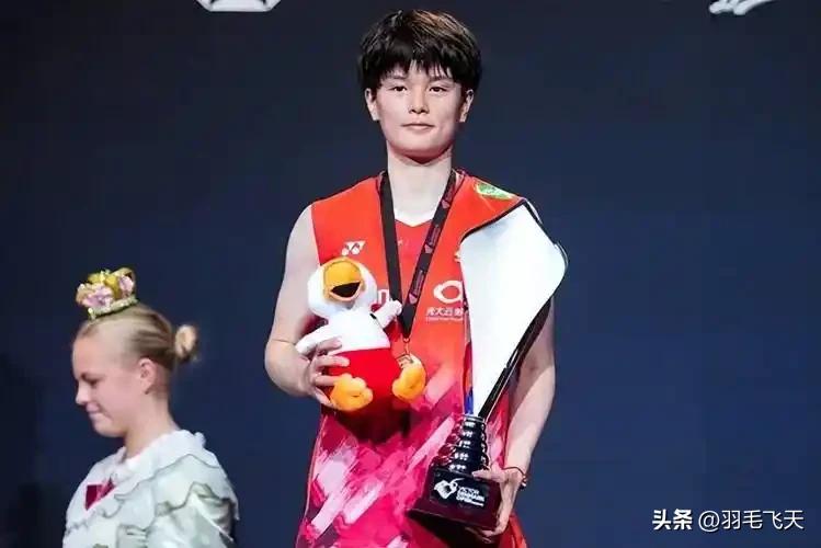 王祉怡战胜安洗莹勇夺冠军
当今世界羽坛安洗莹一枝独秀，冠军拿到手软。中国一姐王祉