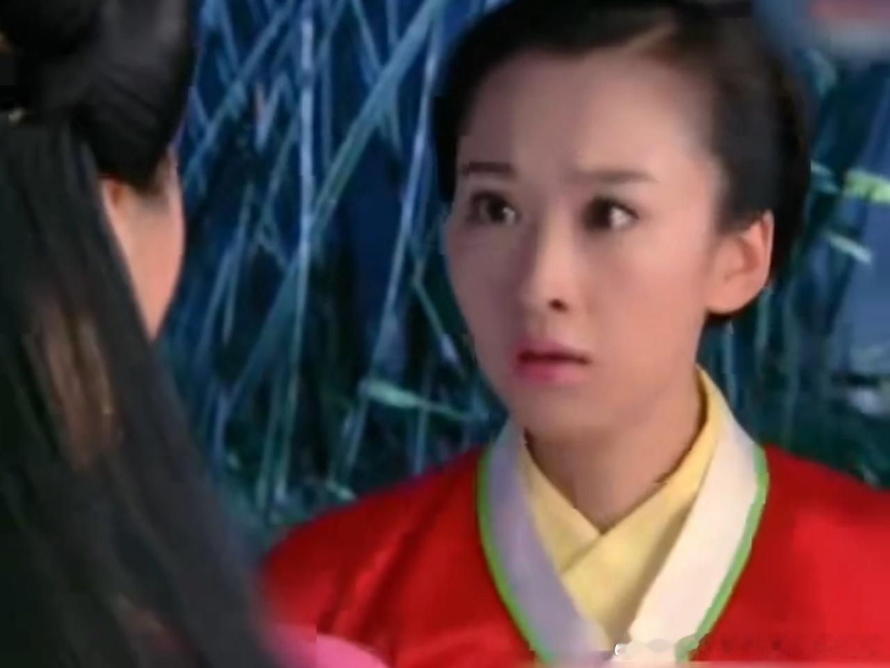 原来女主挨打是能自己躲开的穆婷婷 腰马合一 看穆婷婷腰马合一那下，忍不住笑，躲得