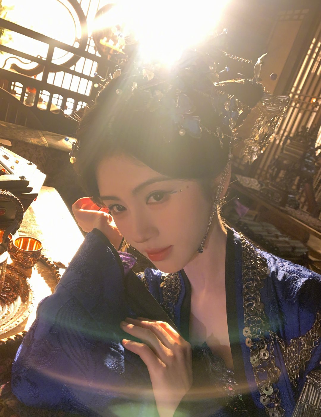 鞠婧祎jjy鞠婧祎来战 jjy鞠婧祎粉墨江湖 “我们一定是一起并肩作战的。”