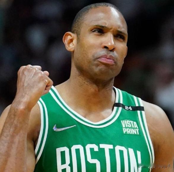 12月17日勇士传来关键消息，伤兵回归与阵容定型有进展，
但客场战太阳暗藏隐患，