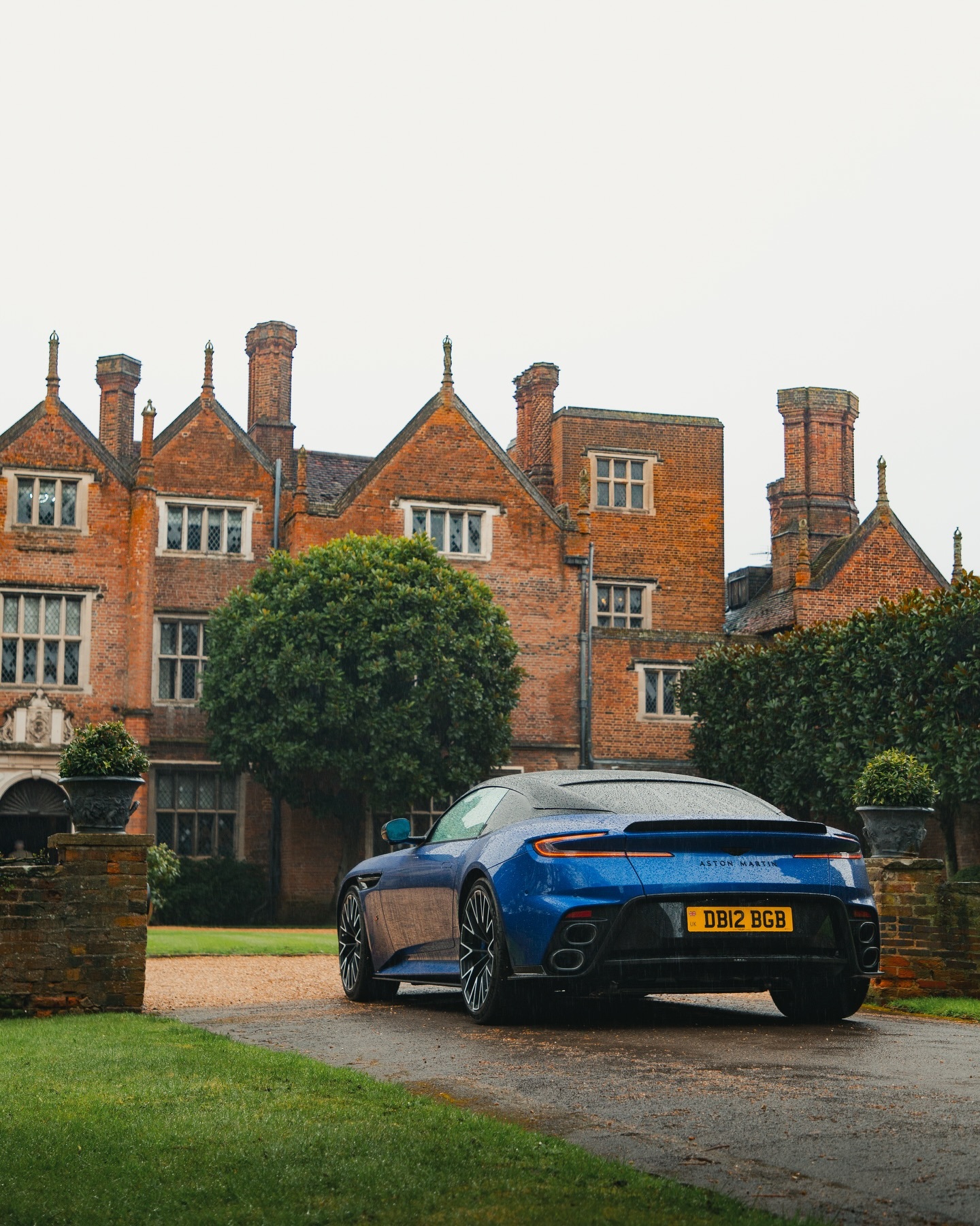 Aston Martin DB12 S阿斯顿马丁DB12Sastonmartin