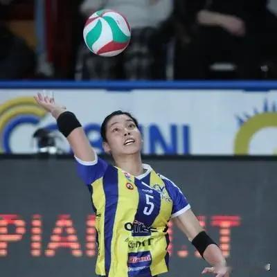 庄宇珊 27 分 带领圣乔瓦尼战胜贝加莫，取得了宝贵的保级 3 分。

常规赛第