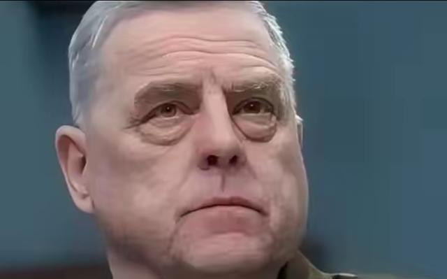 德国军事专家的一席话，彻底撕开了大国博弈的最后遮羞布：不是华盛顿不想动手，而是他