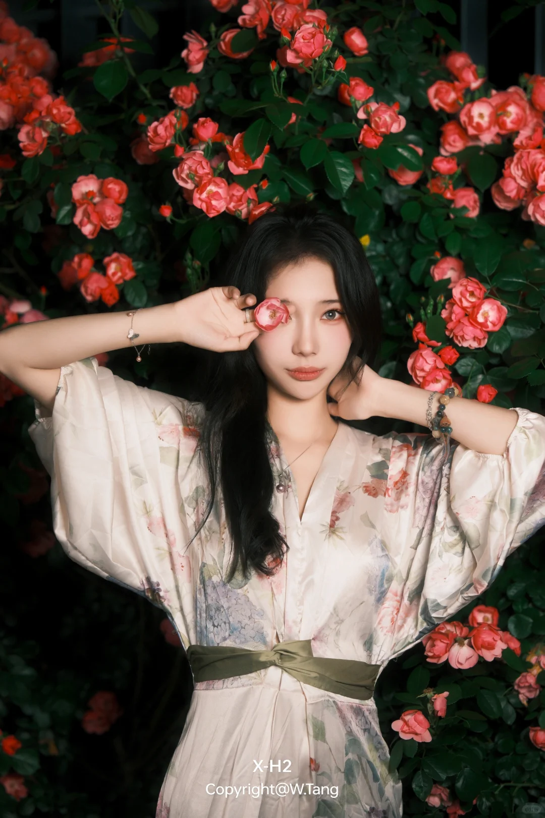 夜拍纯欲少女，太有氛围感了！