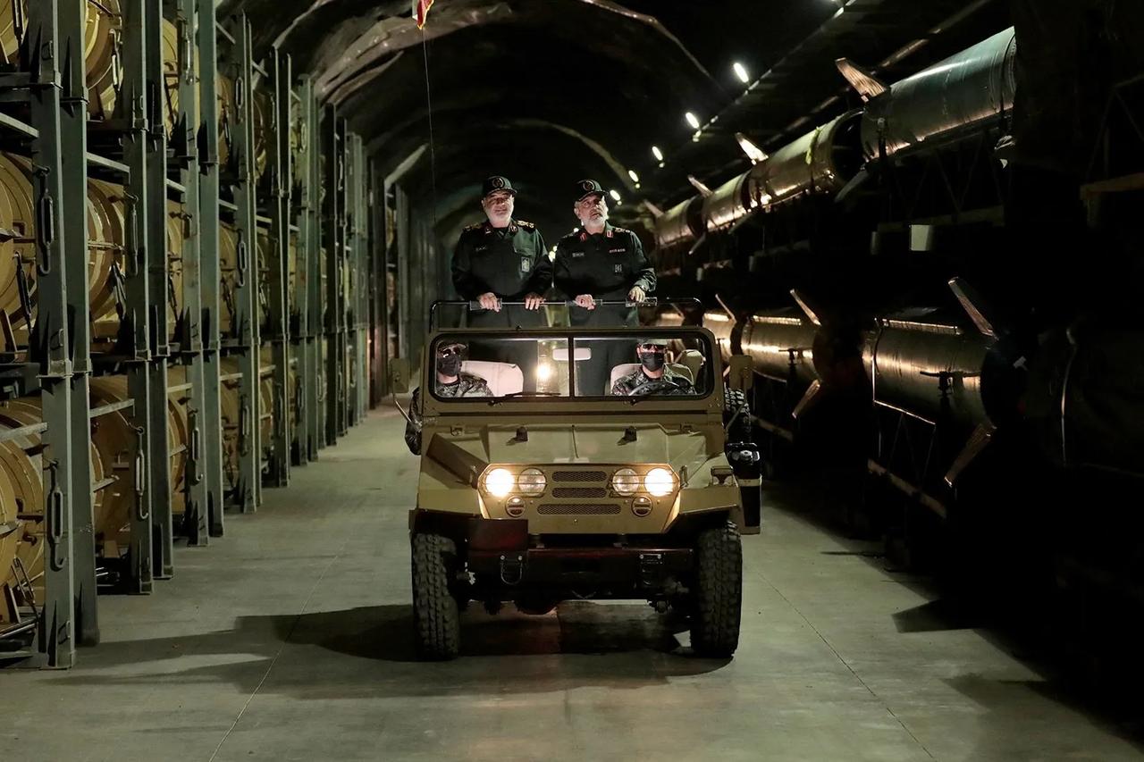 显然，美国和以色列还是低估了伊朗多年来为战争做的努力。

特朗普政府现在竟然指望