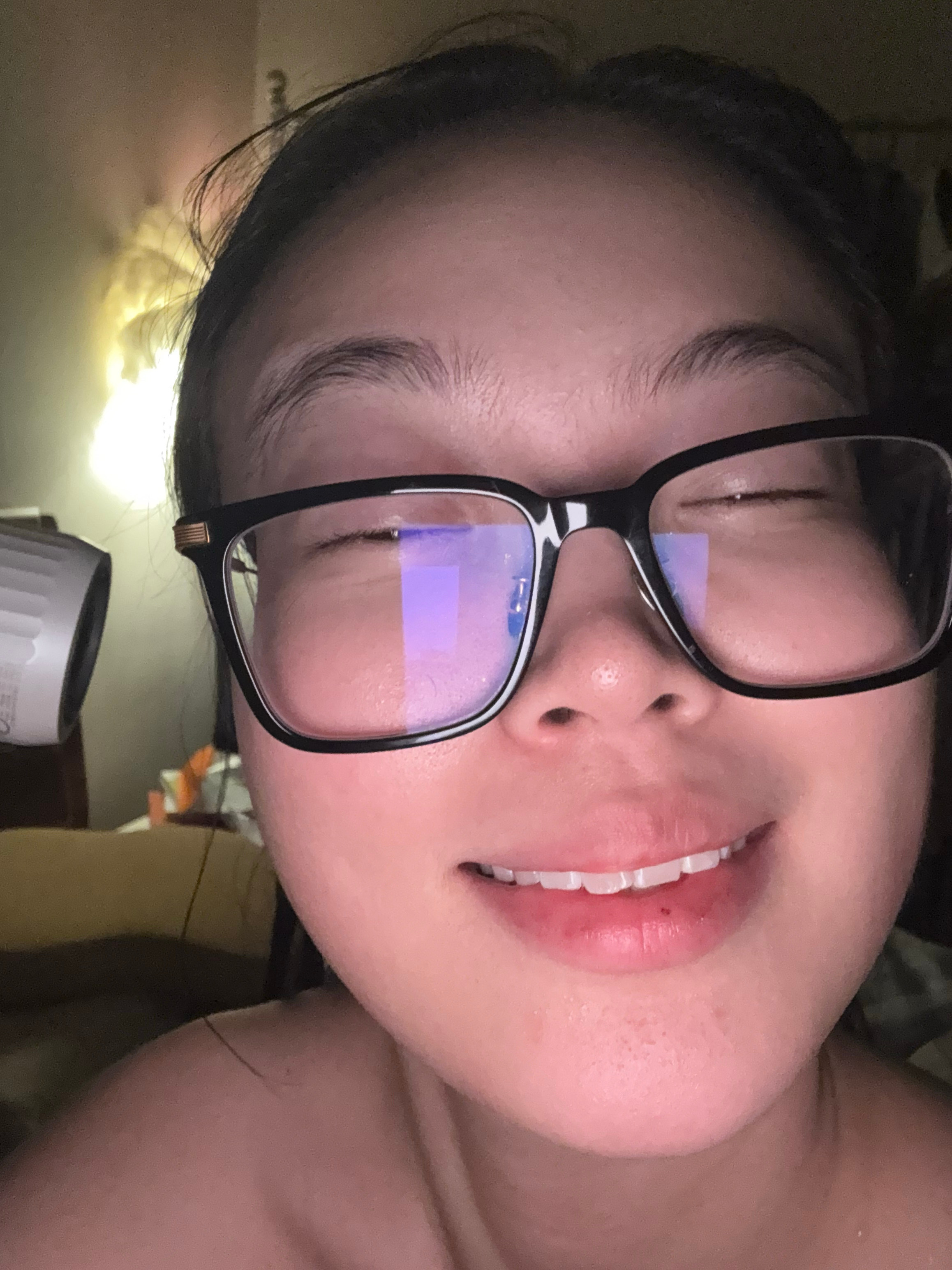 主包是世界上第二美丽可爱善良的小女孩[嘻嘻]第一名是我所有的老婆们[嘻嘻] ​​