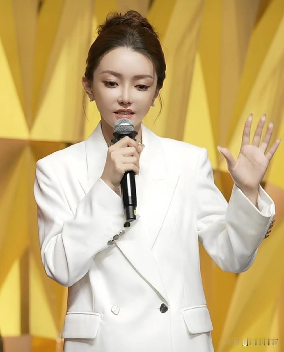 崔阿扎官司结束已赔款！

          崔阿扎本月计划开播卖货，美妆赛道！