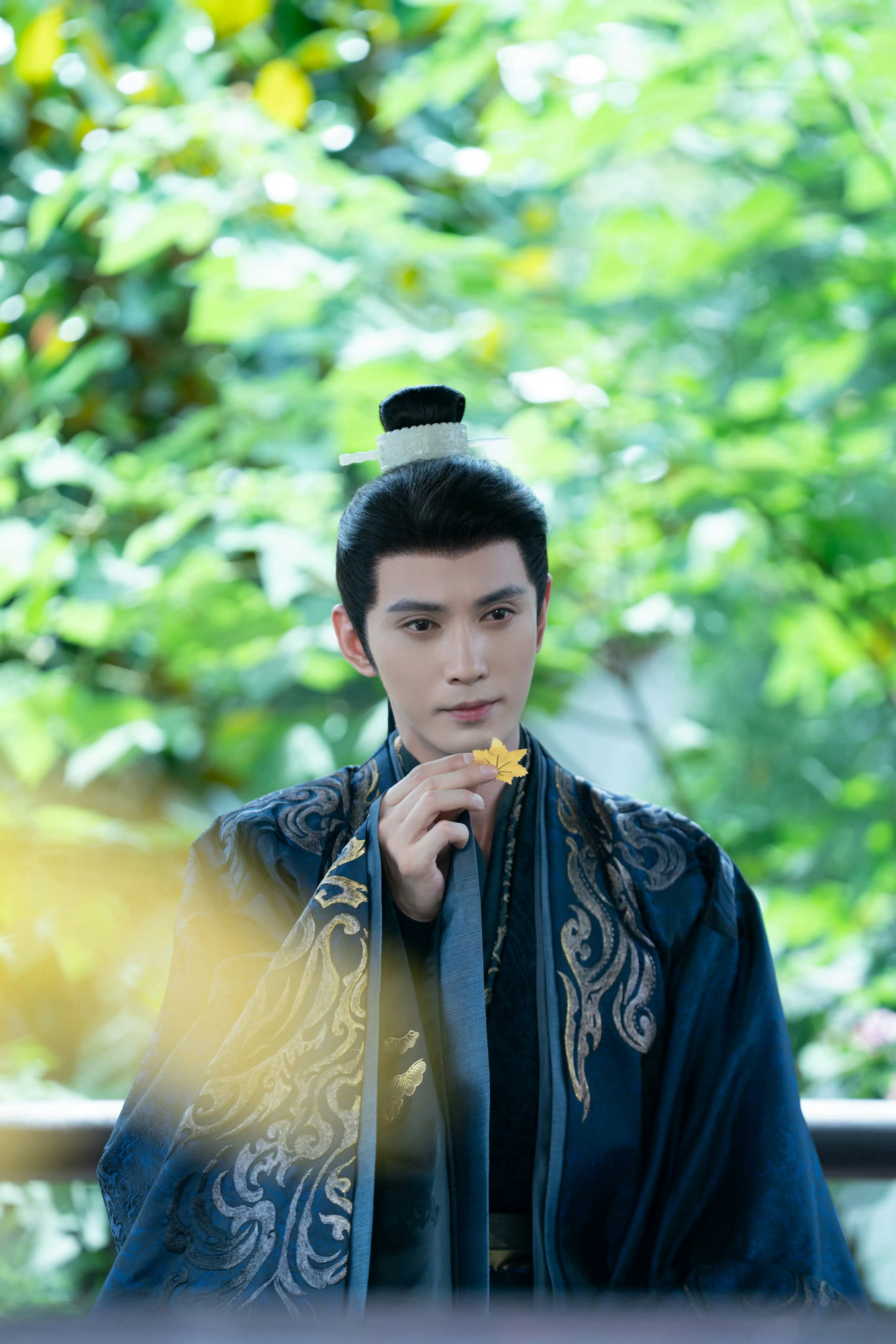 百花杀 信王线❤️🩹徐正溪萧长卿 “痴心苦守、为爱筹谋”的信王是留给观众哭的。