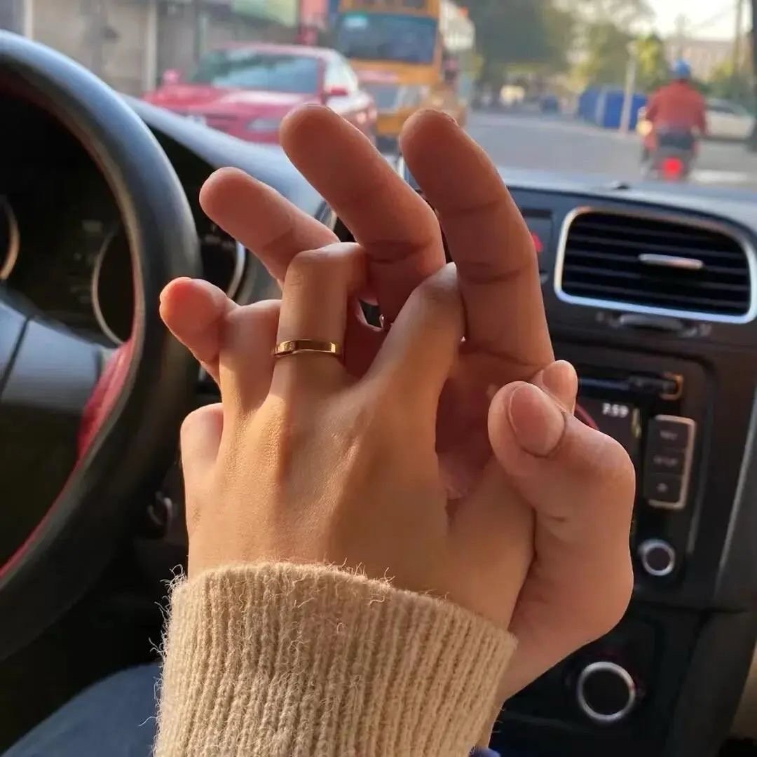𝐏𝐥𝐨𝐠𝐠𝐠 ⤾·˚幸福就是找个和自己一样有良心的人 在你看不到的地